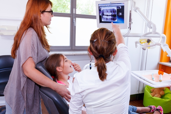 Why Choose A Family Dentist Over Other Dentists
