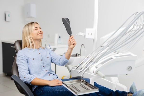 What Can A Cosmetic Dentist Do About Too Much Space Between Teeth?