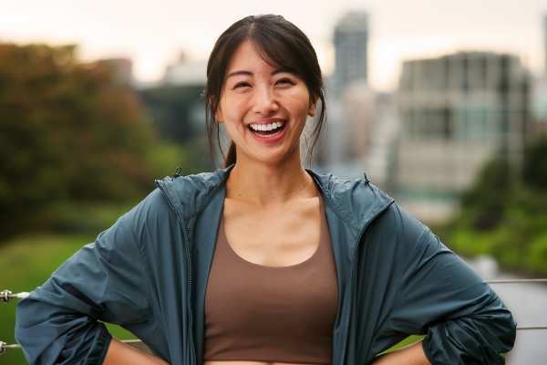 How A Cosmetic Dentist Helps With Aging Teeth And Gums